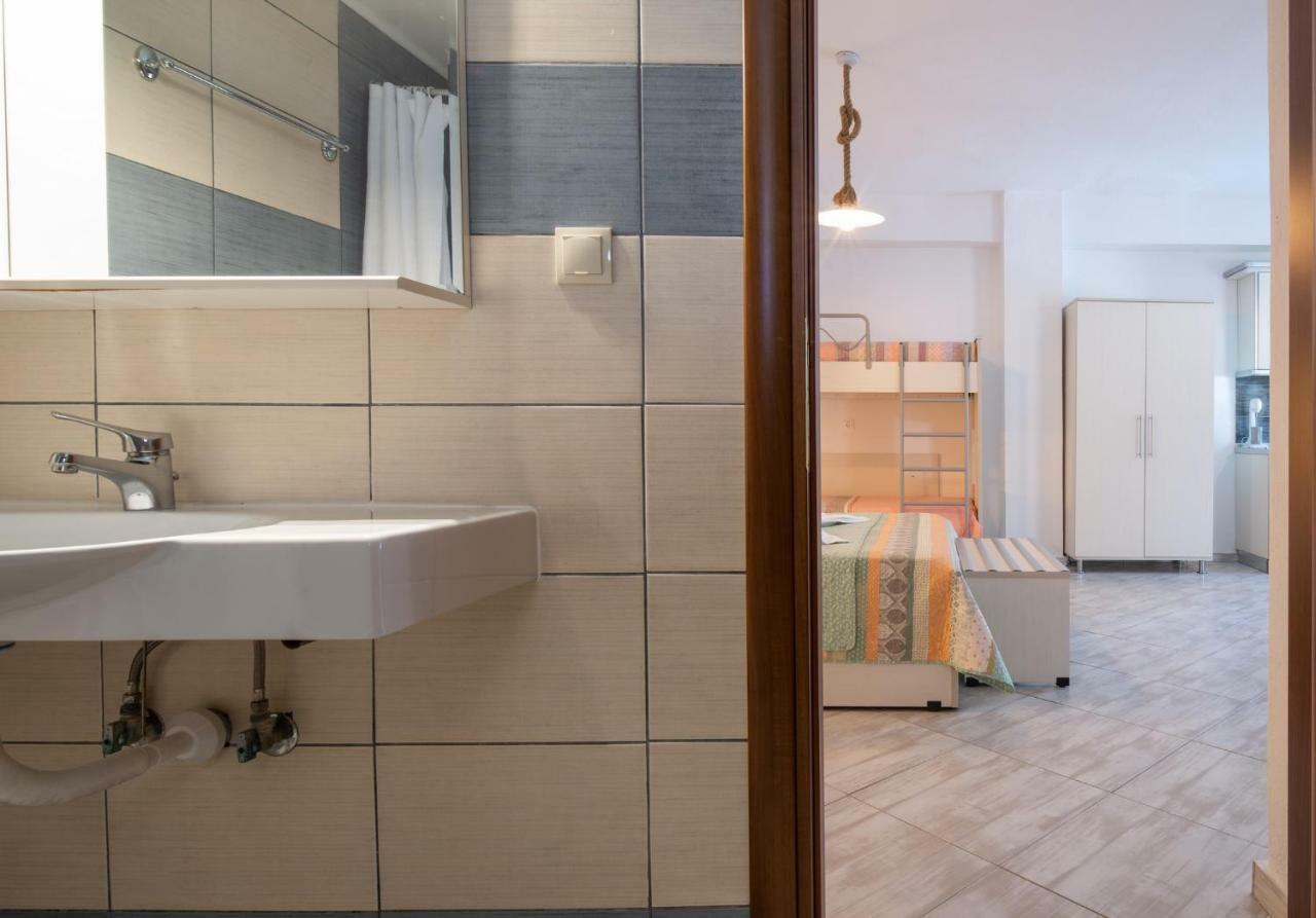 Nikola'S Apartments 토로니 외부 사진